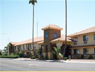 Laquinta Inn Phoenix - Arcadia מראה חיצוני תמונה